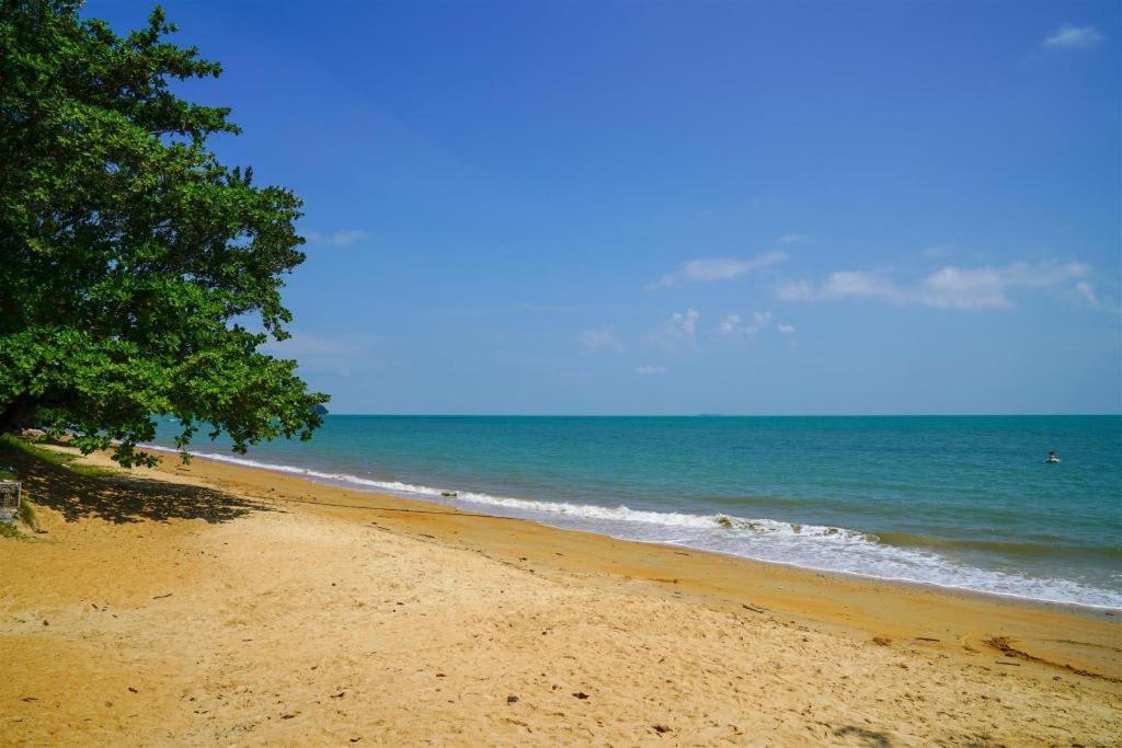 Coastline Hotel Port Dickson Kültér fotó